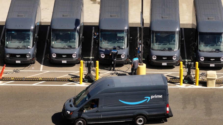 In the post, Amazon recommends sending Fulfillment by Amazon (FBA) inventory to fulfillment centers in August and September to ensure they have enough products in stock for the peak holiday shopping season.